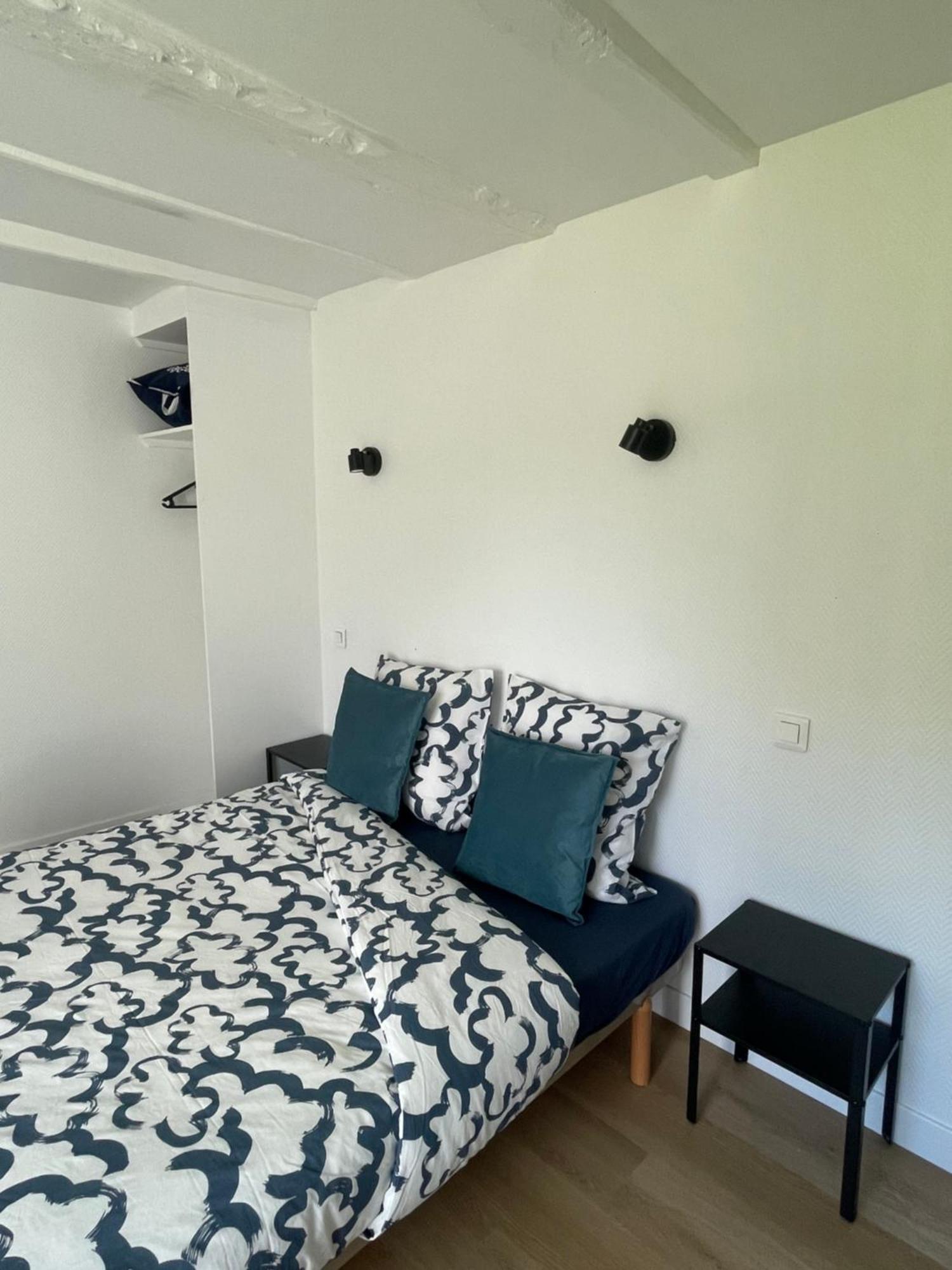 Hotel Au Pied Levé Calorguen Habitación foto
